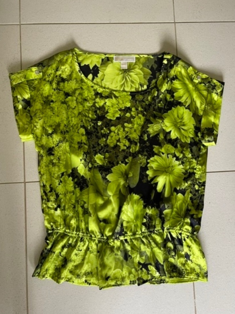 Michael Kors top L  NWOT